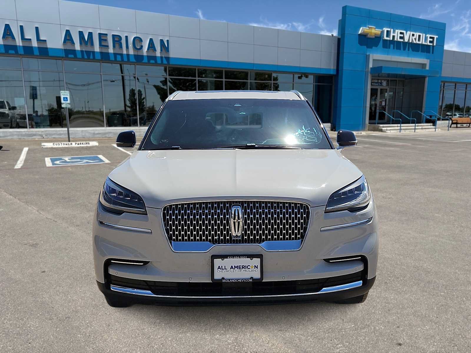 Used 2023 Lincoln Aviator Reserve w/ Elements Package Plus RWD image 3