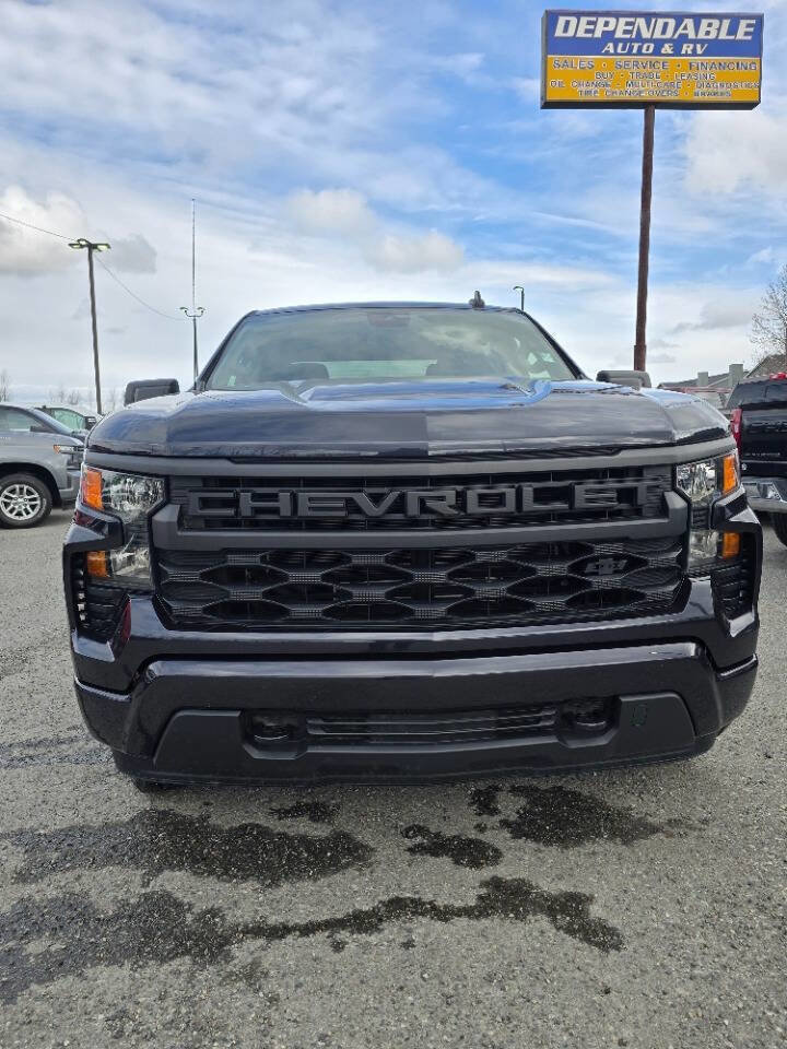Used 2022 Chevrolet Silverado 1500 Custom AWD/4WD image 3