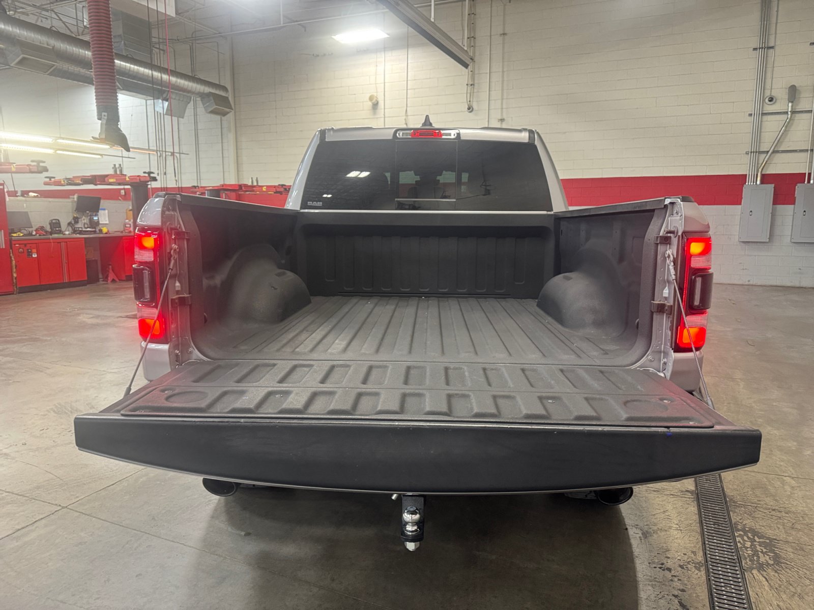 Used 2020 RAM 1500 Rebel w/ Rebel Level 2 Equipment Group AWD/4WD image 34