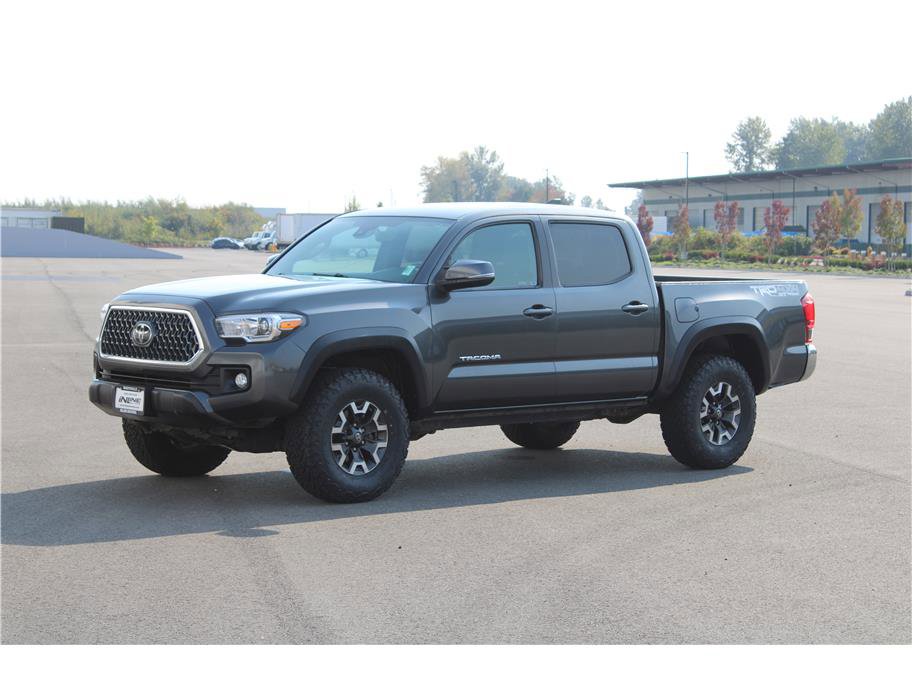 Used 2019 Toyota Tacoma TRD Off-Road image 1