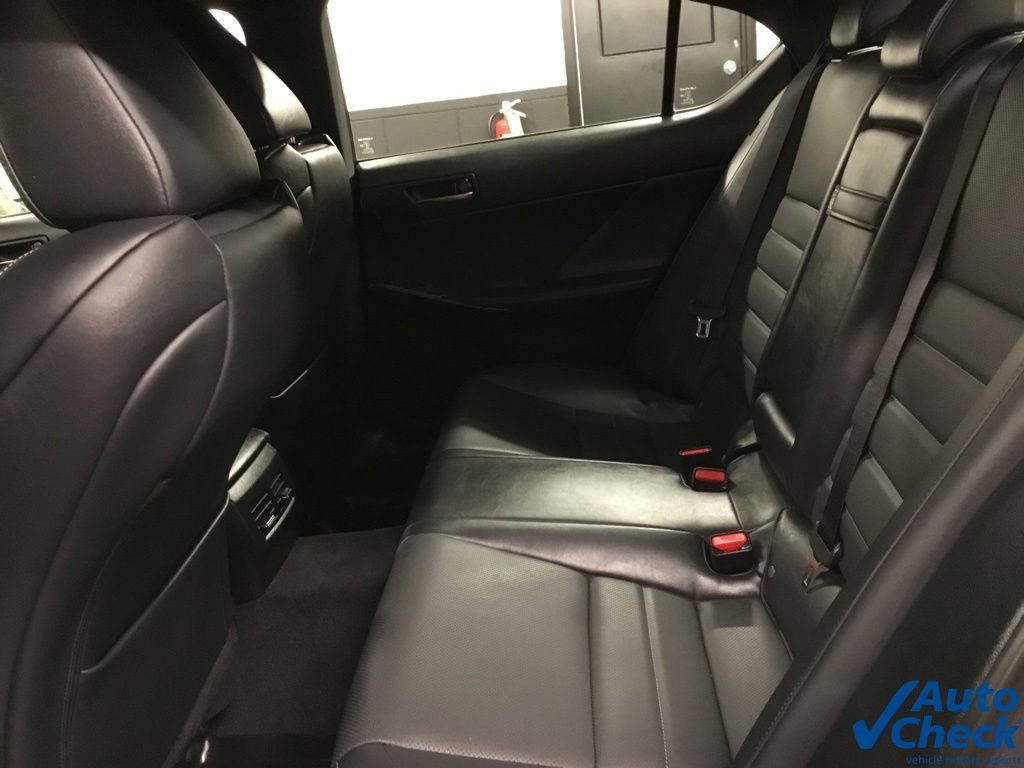 Used 2023 Lexus IS 500 RWD image 27