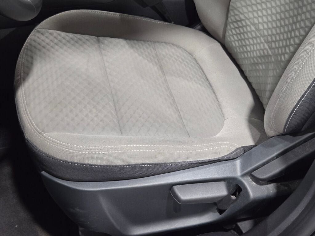 Used 2022 Ford Escape SE w/ Cold Weather Package image 26