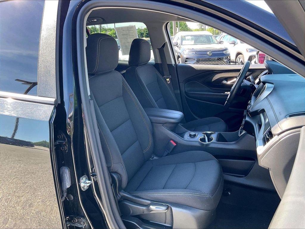 Used 2024 GMC Terrain SLE AWD/4WD image 10