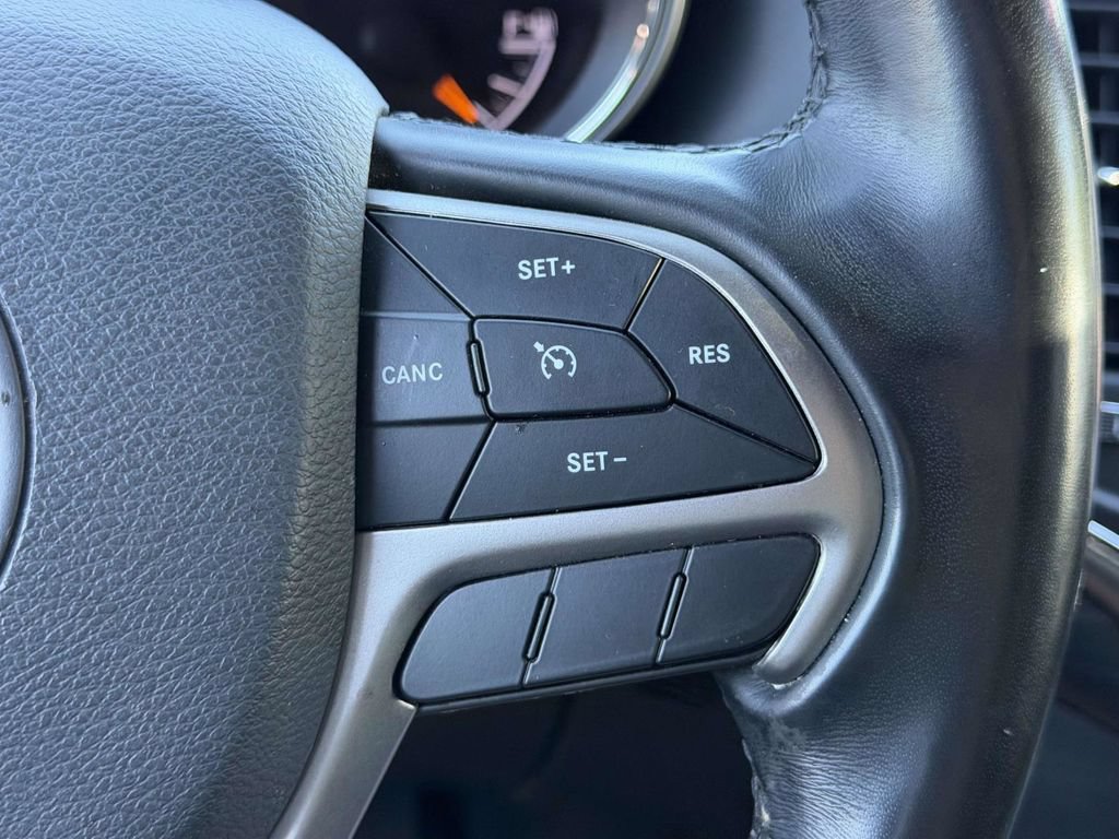 Certified 2020 Jeep Grand Cherokee Laredo AWD/4WD image 26
