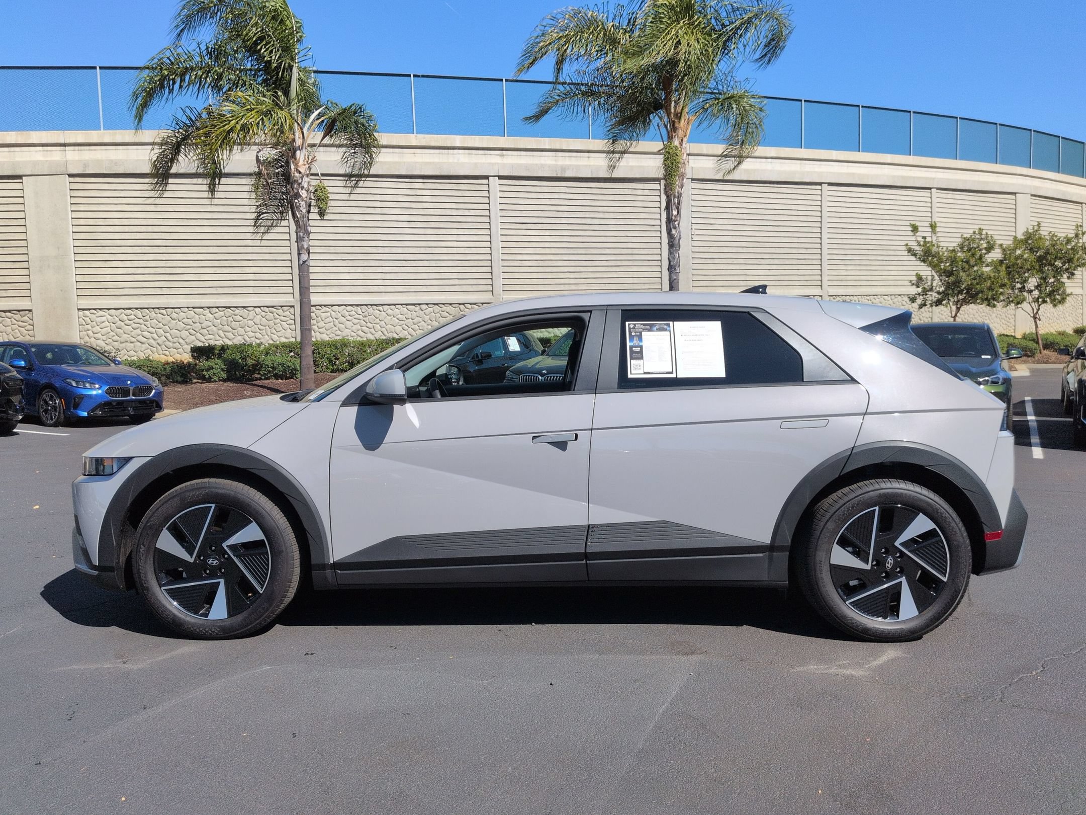 Used 2025 Hyundai Ioniq 5 SE RWD image 6