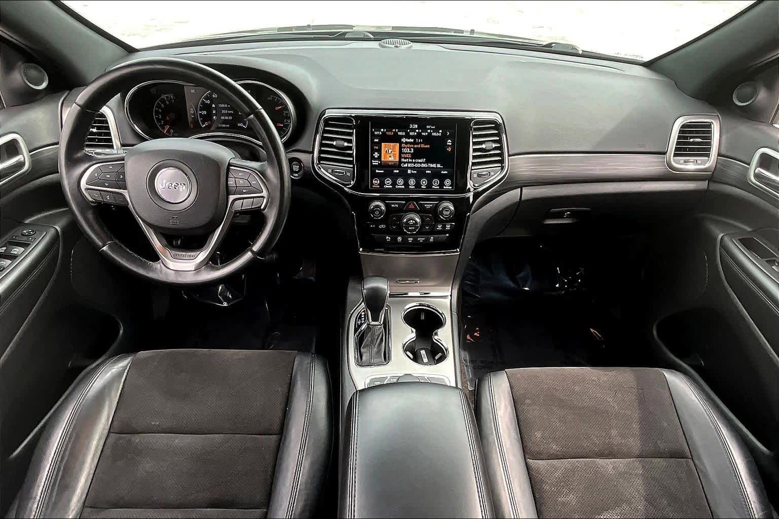 Used 2022 Jeep Grand Cherokee Laredo X image 16