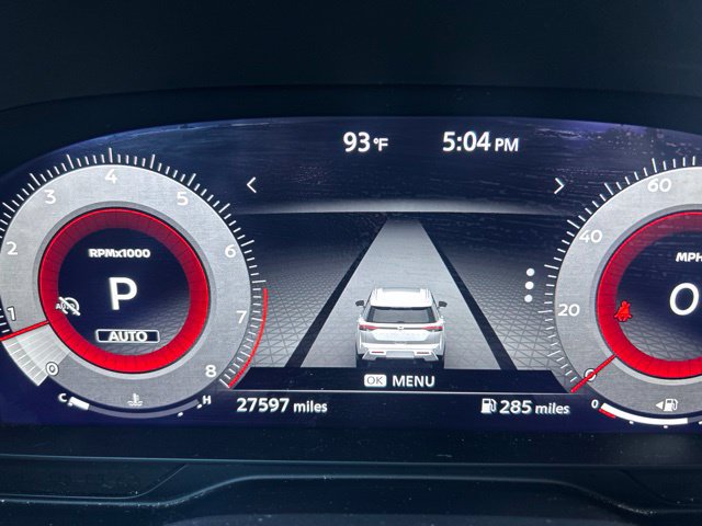 Used 2024 Nissan Pathfinder Platinum AWD/4WD image 8