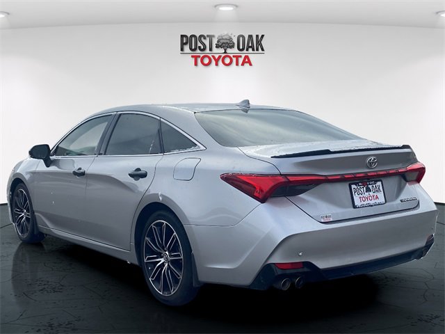 Used 2019 Toyota Avalon Touring w/ Advanced Safety Package image 5