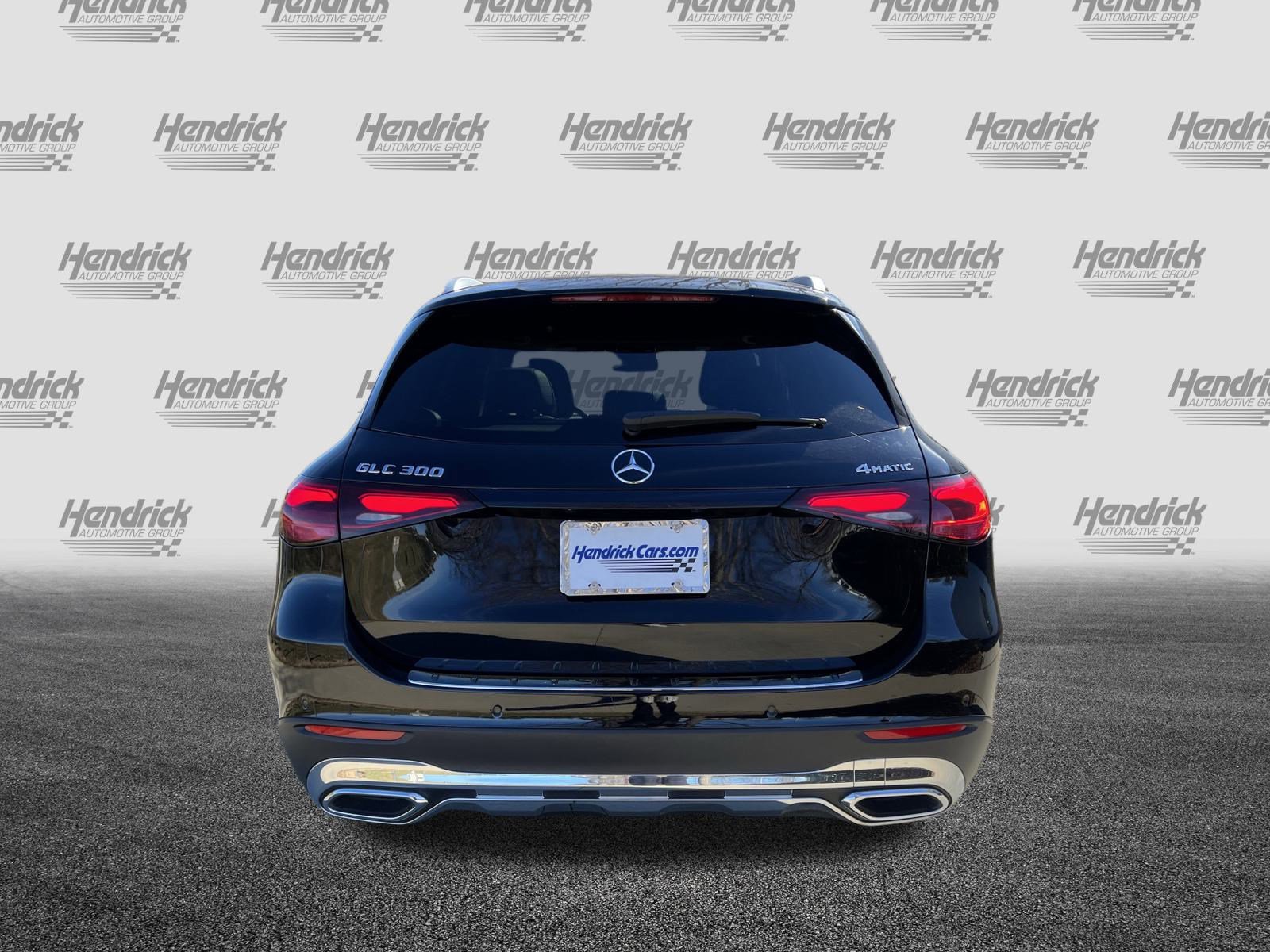 Used 2024 Mercedes-Benz GLC 300 4MATIC image 8