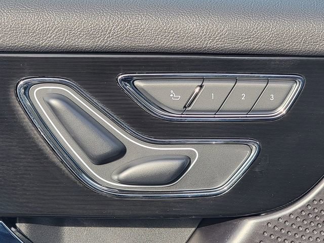 Certified 2024 Lincoln Corsair AWD w/ Equipment Group 101A image 4