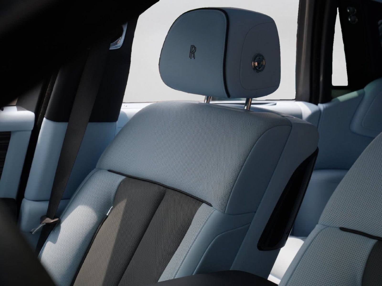 Certified 2024 Rolls-Royce Phantom Sedan w/ The Phantom Package RWD image 14