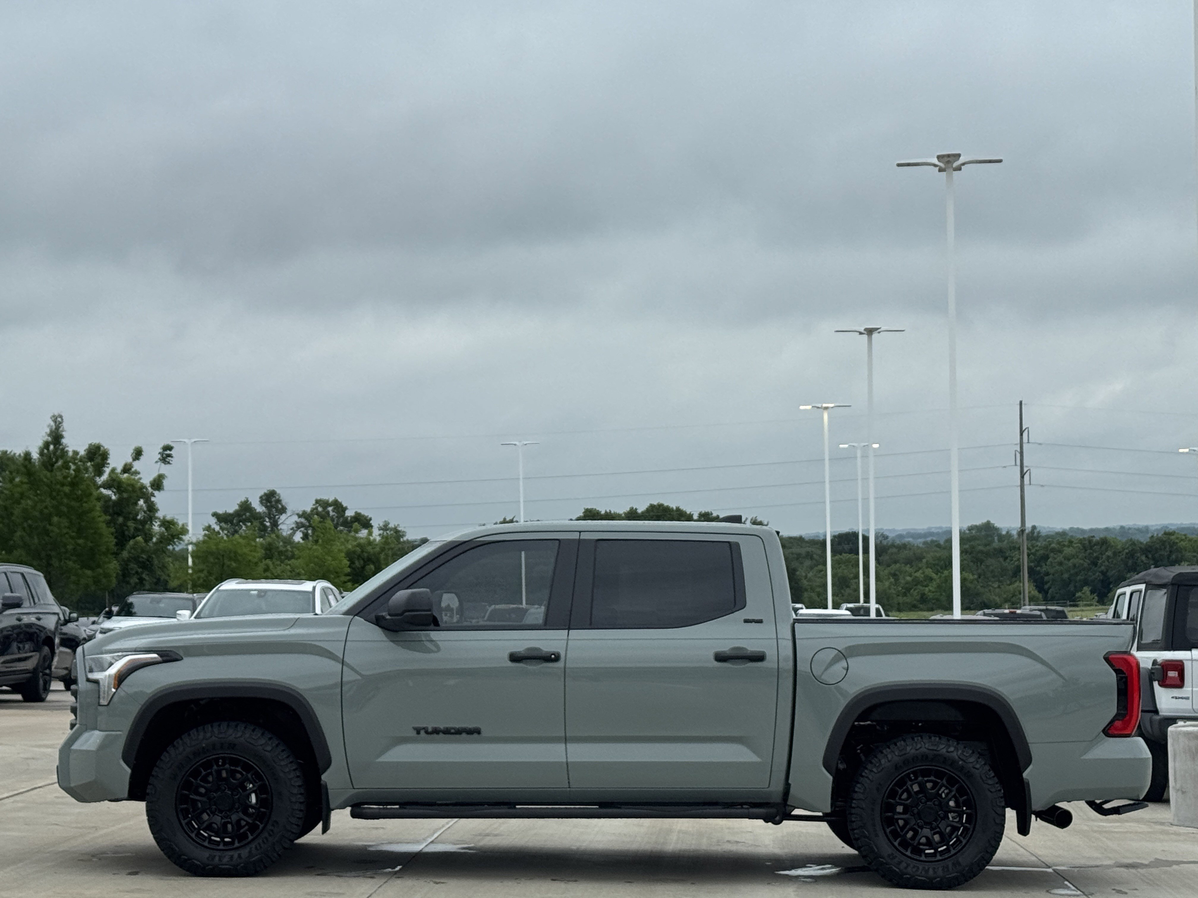 New 2026 Toyota Tundra SR5 AWD/4WD image 3