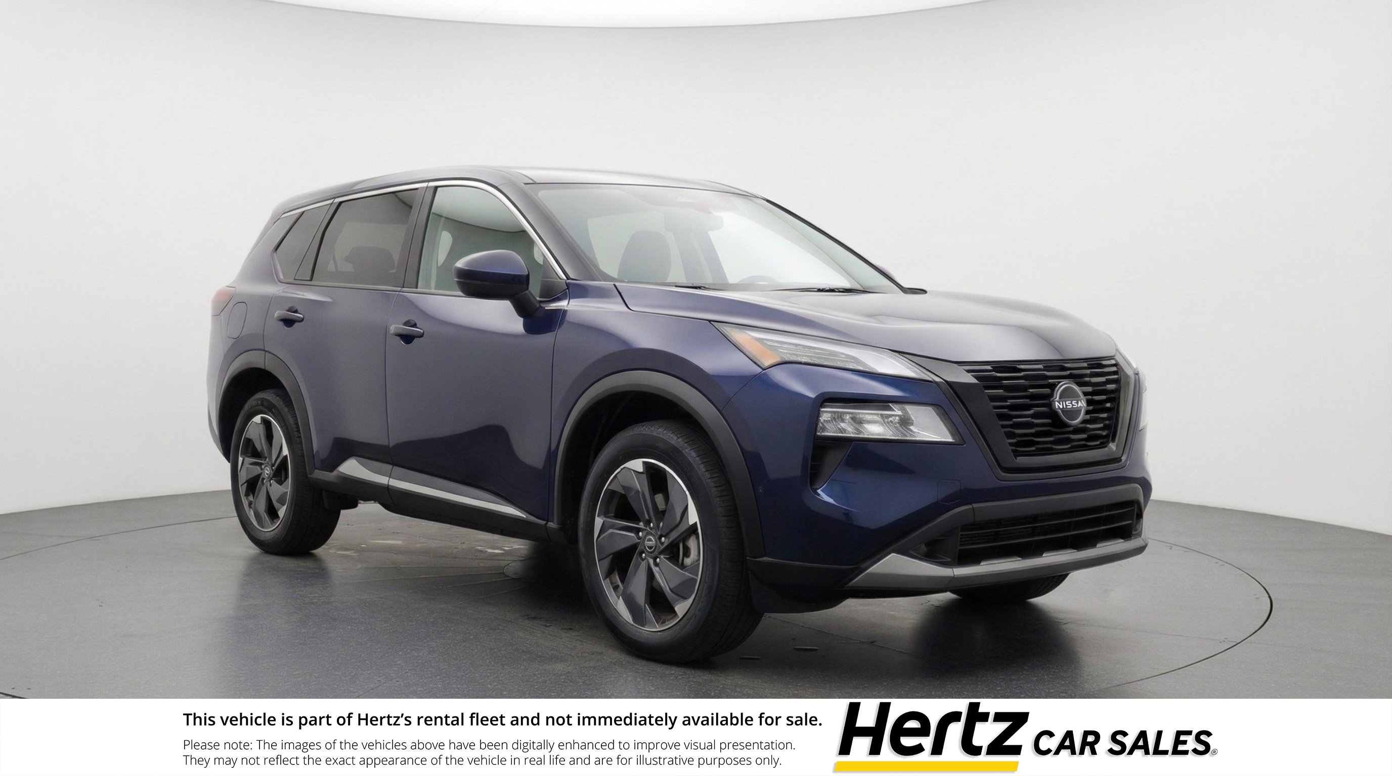 Used 2025 Nissan Rogue SV image 1