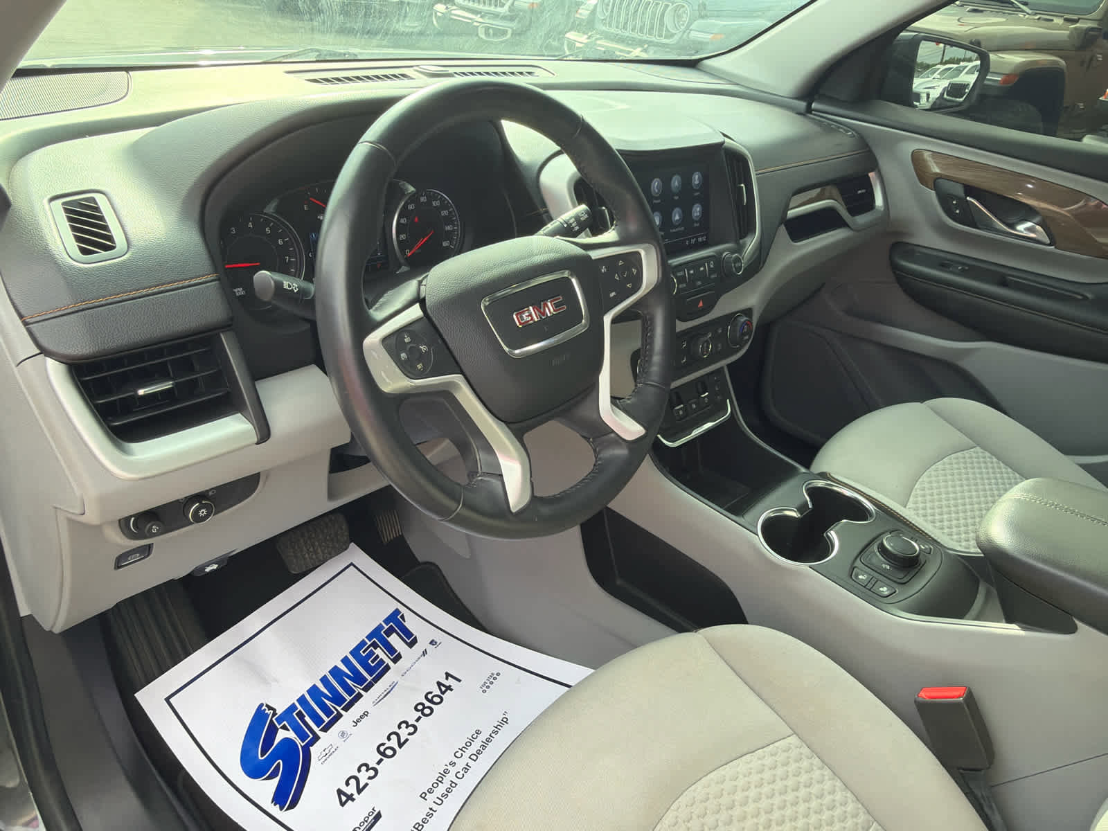 Used 2018 GMC Terrain SLE w/ Driver Convenience Package FWD image 13