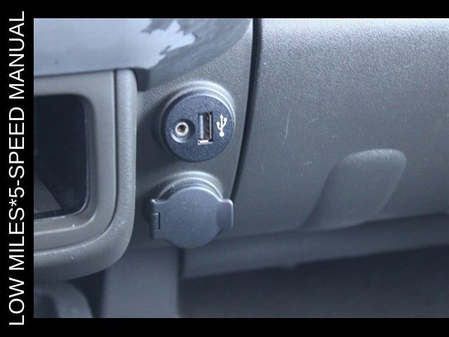Used 2017 Nissan Frontier SV RWD image 29