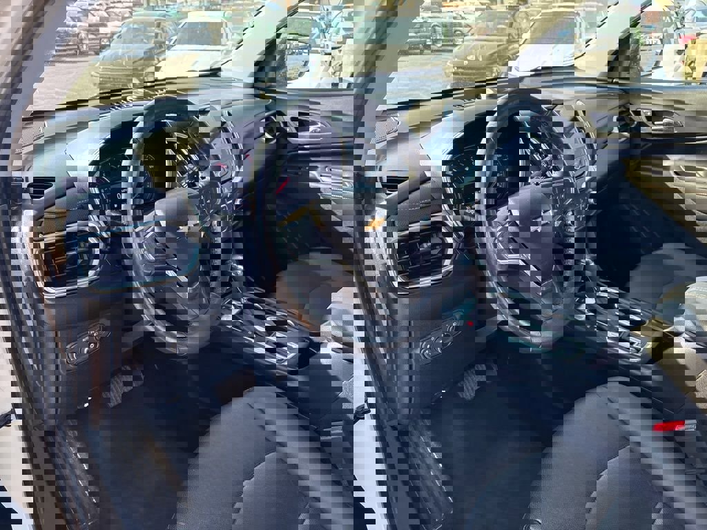 Used 2019 Chevrolet Equinox Premier image 13