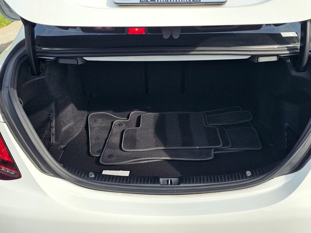 Certified 2019 Mercedes-Benz C 300 4MATIC Sedan image 11