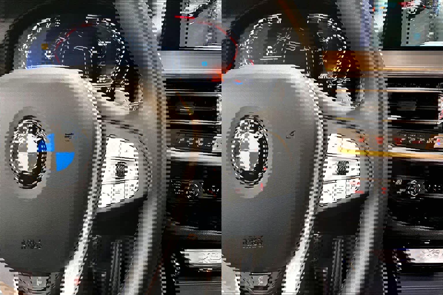 Used 2024 BMW X3 xDrive30i w/ Convenience Package image 25