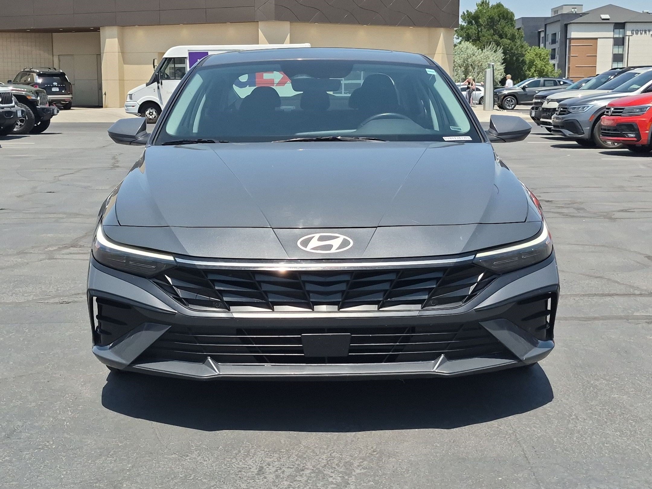 Certified 2025 Hyundai Elantra SEL FWD image 8