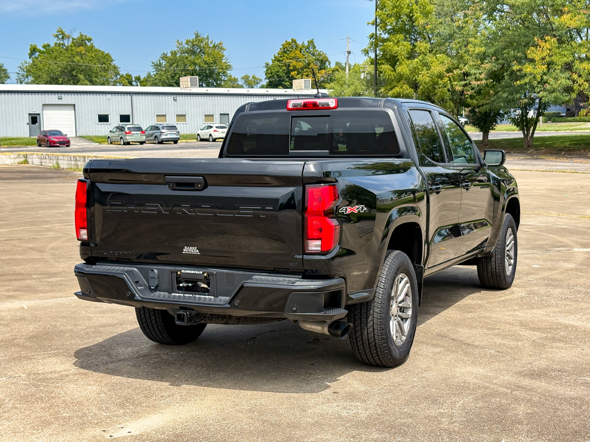 Used 2024 Chevrolet Colorado LT w/ LT Convenience Package III AWD/4WD image 11