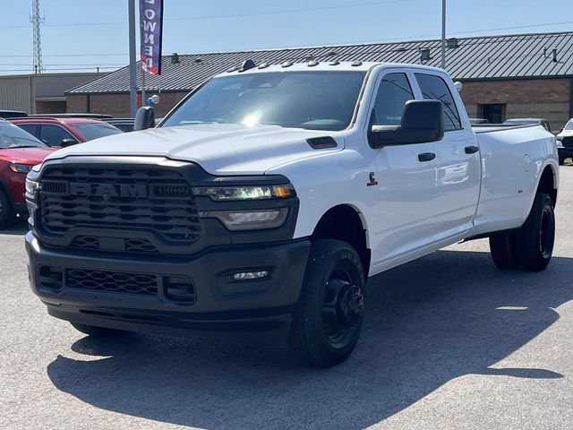 New 2026 RAM 3500 Tradesman AWD/4WD video 3