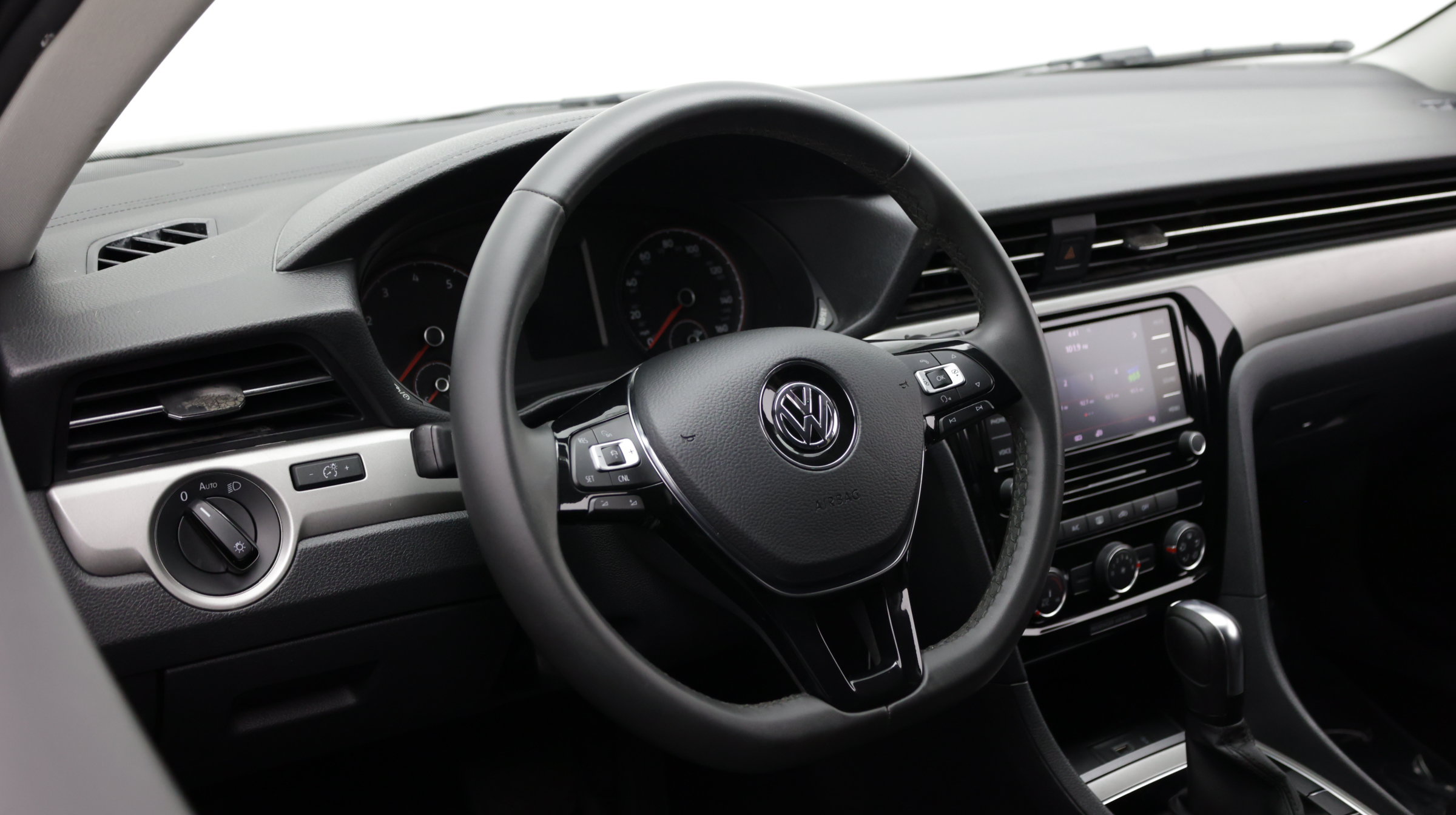 Used 2021 Volkswagen Passat 2.0T S FWD image 8