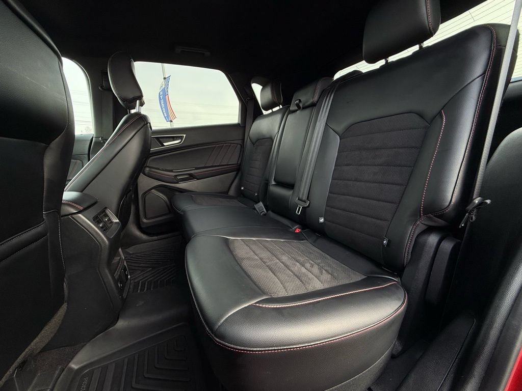 Used 2024 Ford Edge ST-Line AWD/4WD image 25