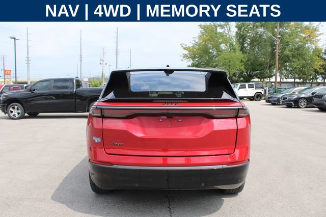 Used 2025 Jeep Wagoneer S Limited w/ Comfort Package AWD/4WD image 4