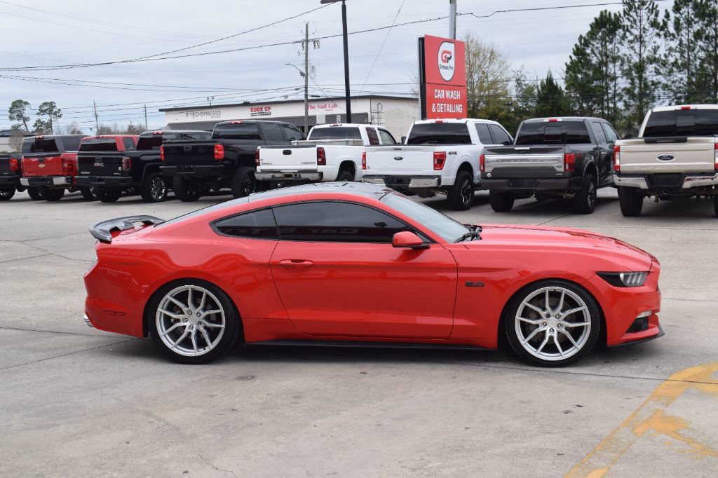 Used 2015 Ford Mustang GT image 3