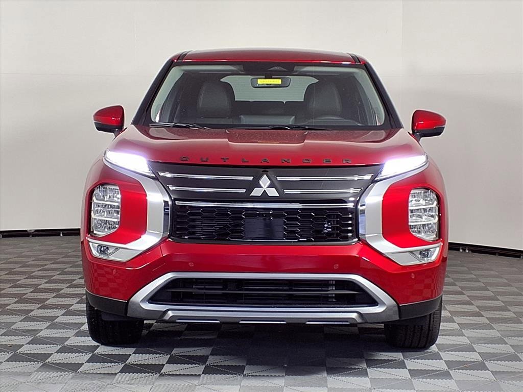 New 2025 Mitsubishi Outlander SE image 2