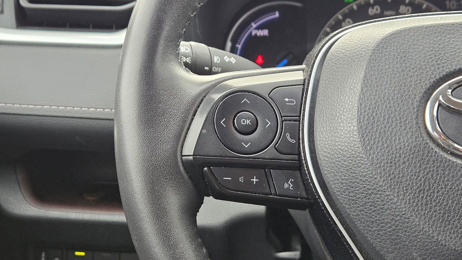 Used 2021 Toyota RAV4 Limited image 12