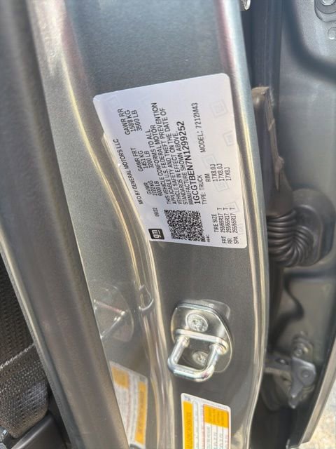 Used 2022 Chevrolet Colorado W/T w/ WT Convenience Package AWD/4WD image 10