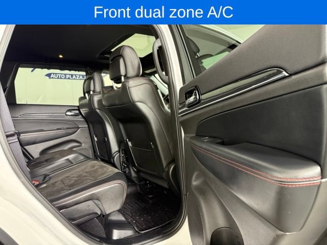 Used 2020 Jeep Grand Cherokee Trailhawk w/ Premium Lighting Group AWD/4WD image 19