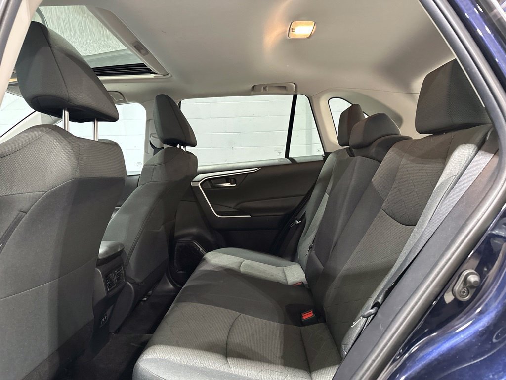 Used 2021 Toyota RAV4 XLE w/ Convenience Package AWD/4WD image 15
