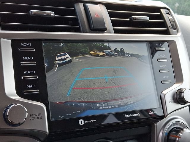 Used 2020 Toyota 4Runner SR5 AWD/4WD image 20