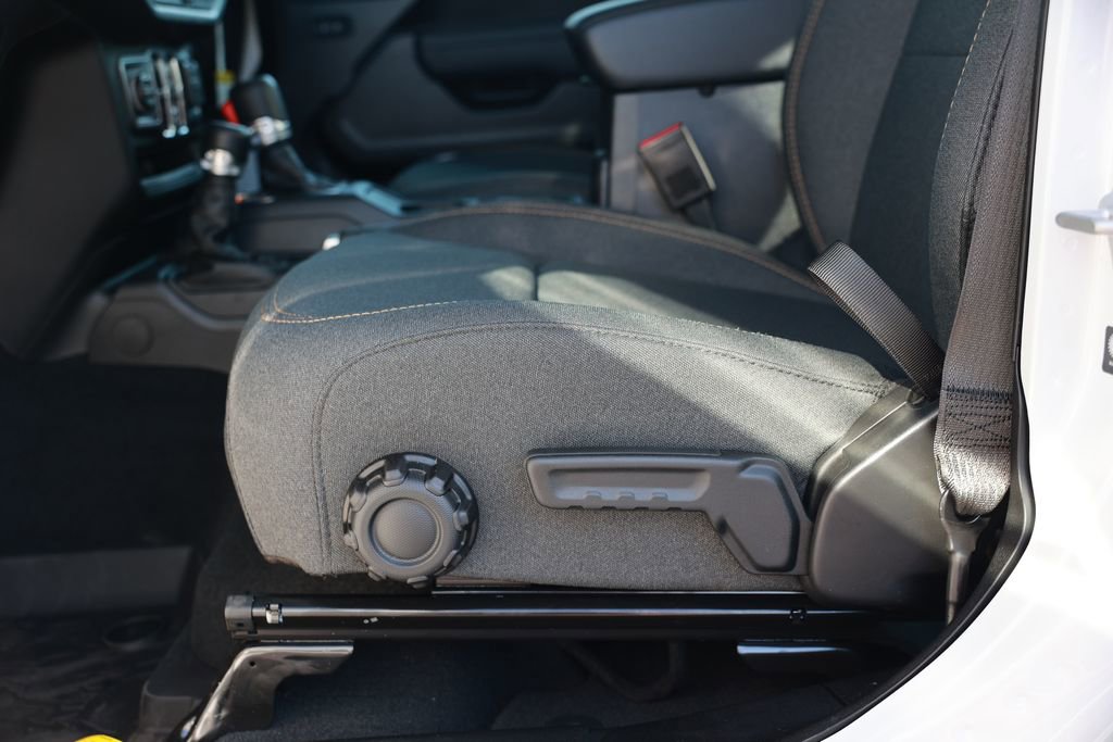 New 2026 Jeep Gladiator Sport image 16