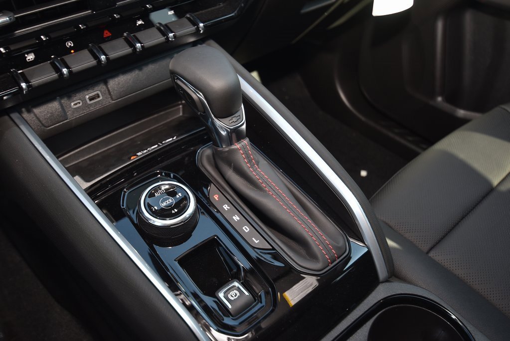 New 2026 Chevrolet Colorado Z71 w/ Technology Package image 16