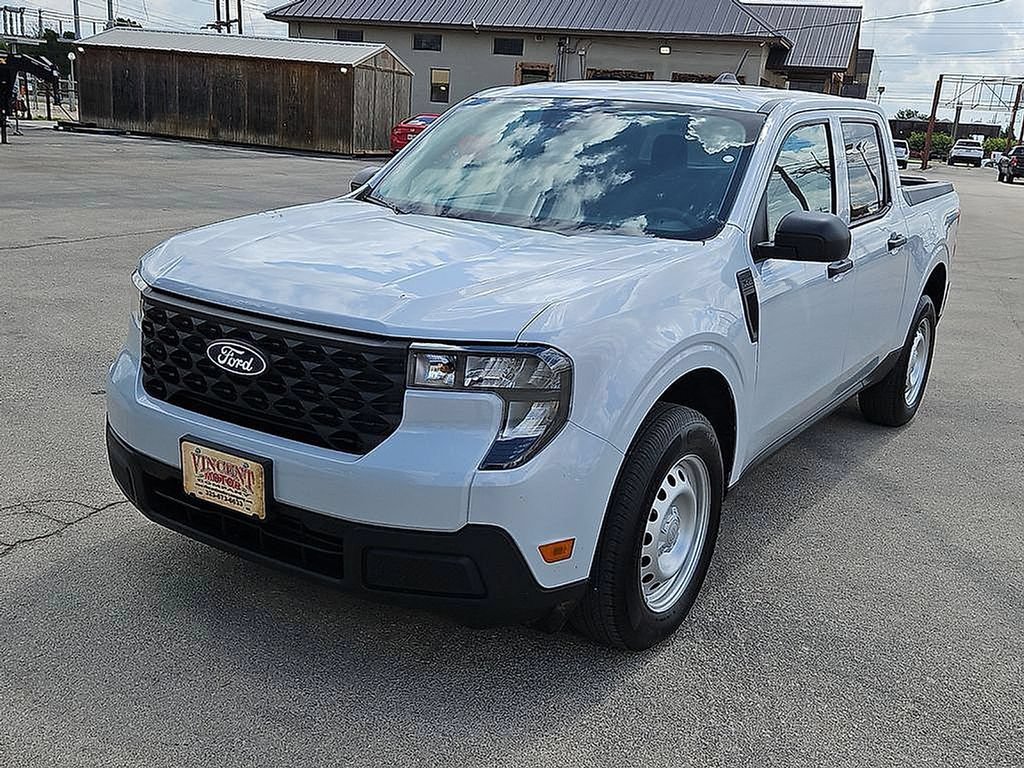 Used 2025 Ford Maverick XL w/ Equipment Group 102A