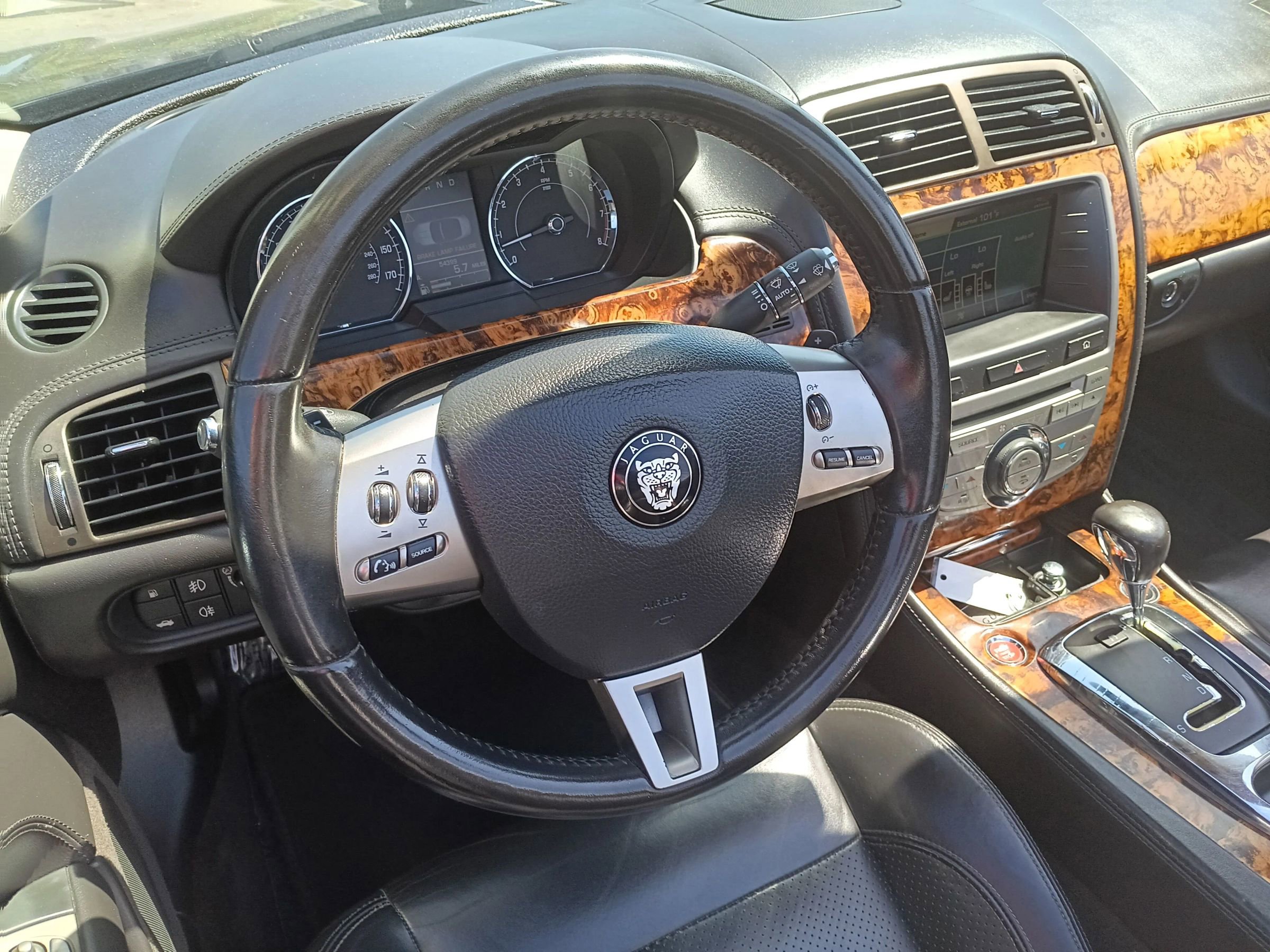 Used 2009 Jaguar XK Convertible image 23