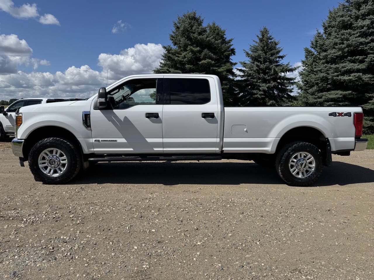 Used 2017 Ford F350 XLT w/ XLT Value Package AWD/4WD image 5