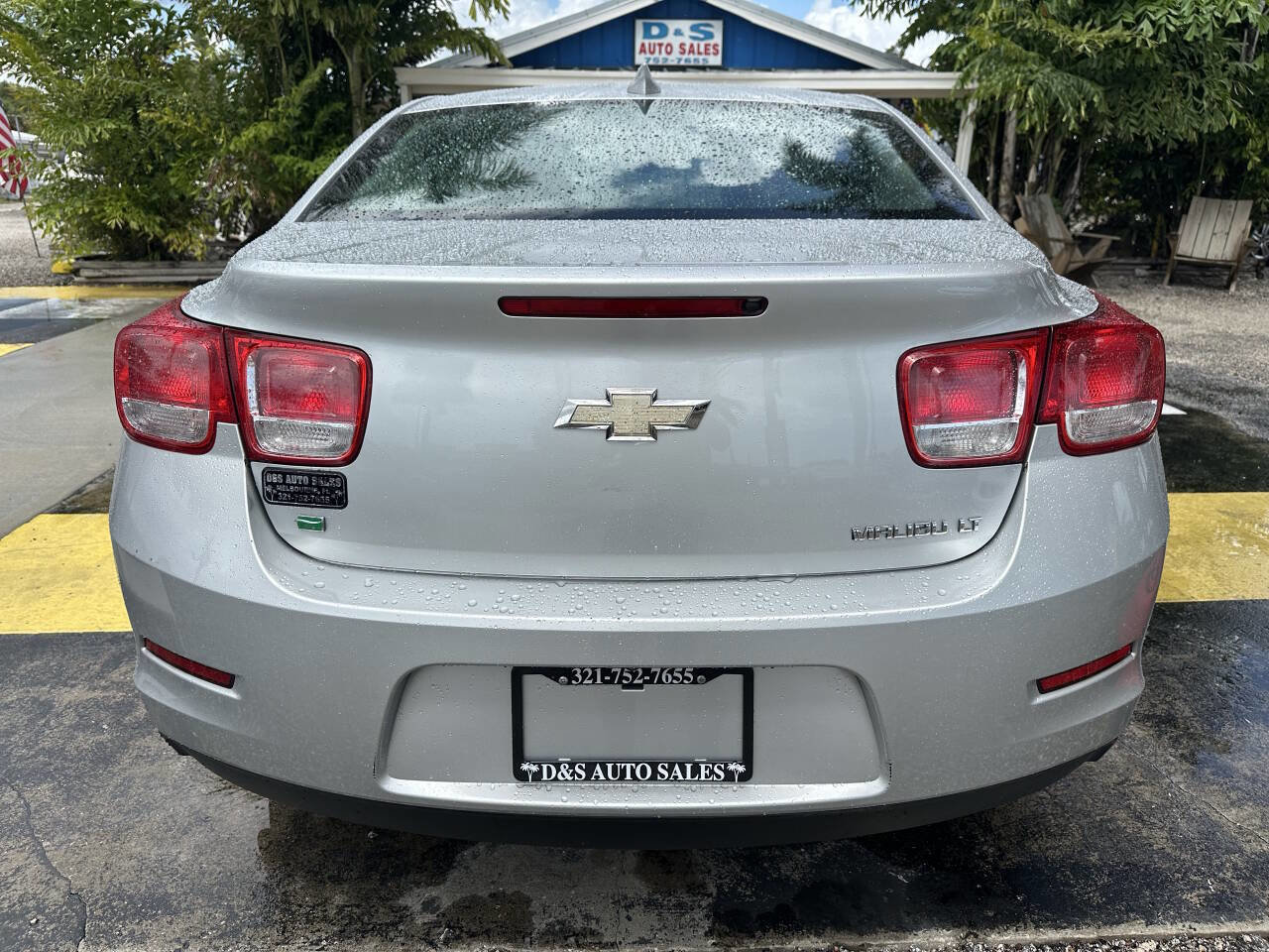 Used 2015 Chevrolet Malibu LT w/ Power Convenience Package image 6
