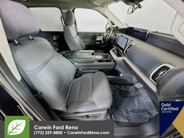 Certified 2025 Ford Expedition Active image 31