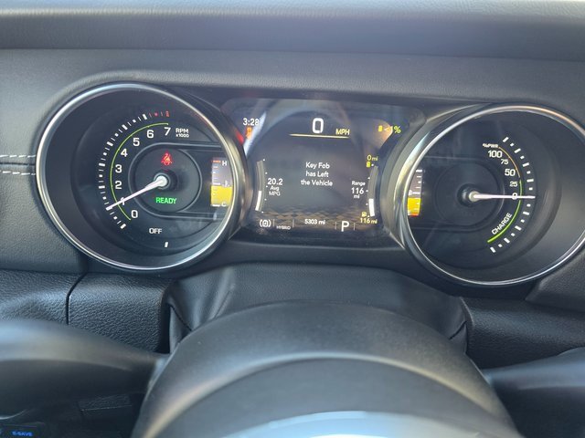 Used 2023 Jeep Wrangler Unlimited Sahara w/ Cold Weather Group image 18