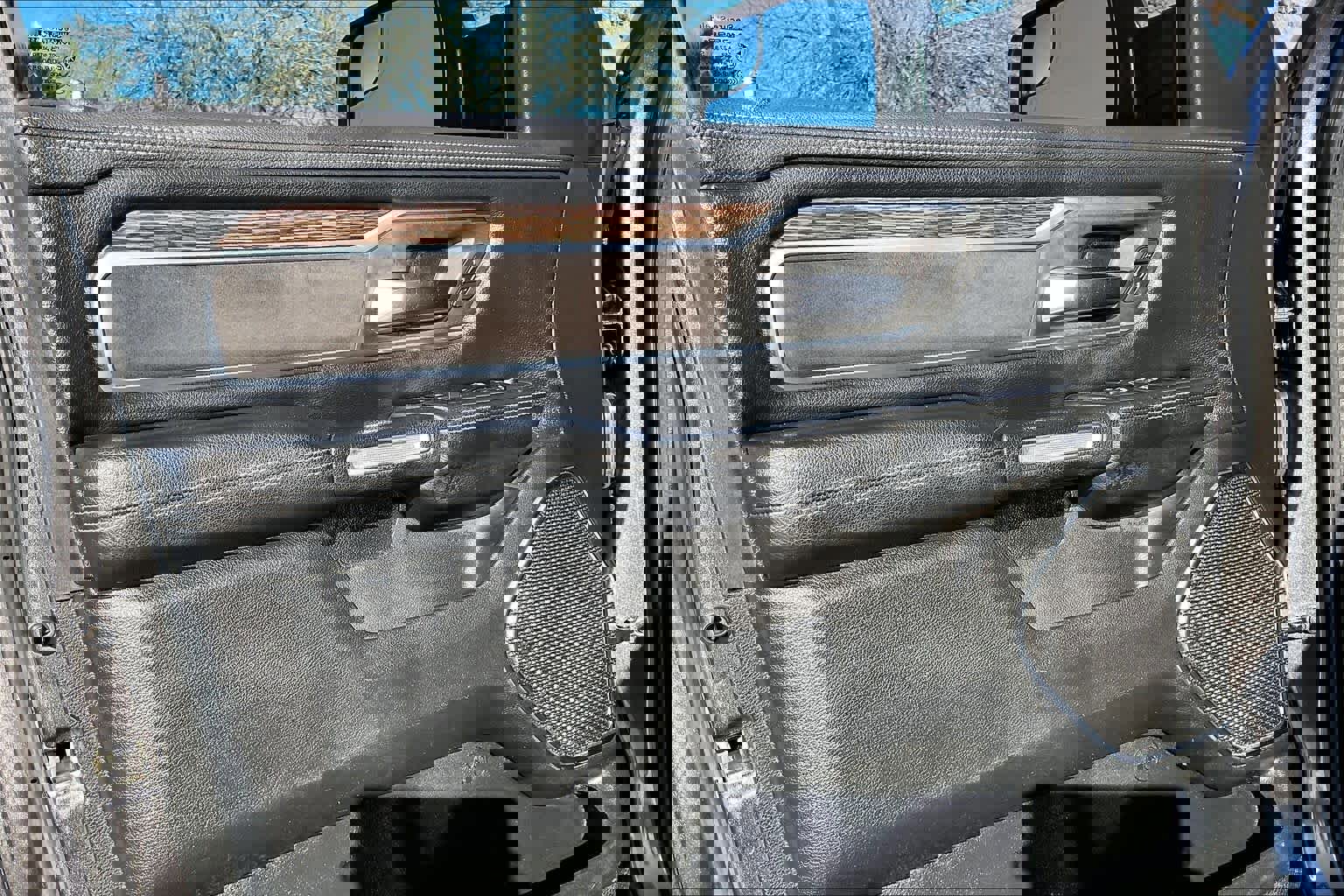 Used 2019 RAM 1500 Laramie image 25