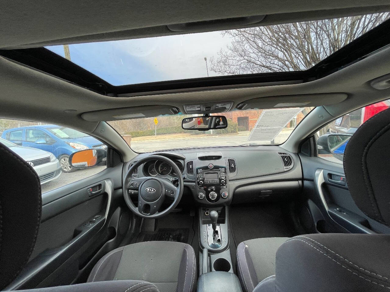 Used 2010 Kia Forte Koup EX image 20