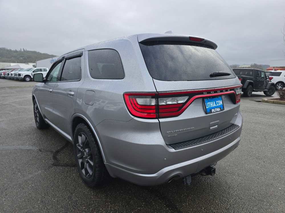 Used 2016 Dodge Durango R/T image 3