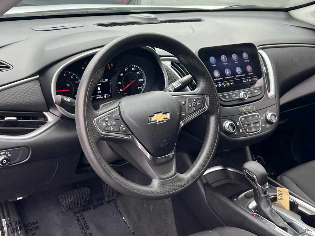 Used 2023 Chevrolet Malibu LT image 17