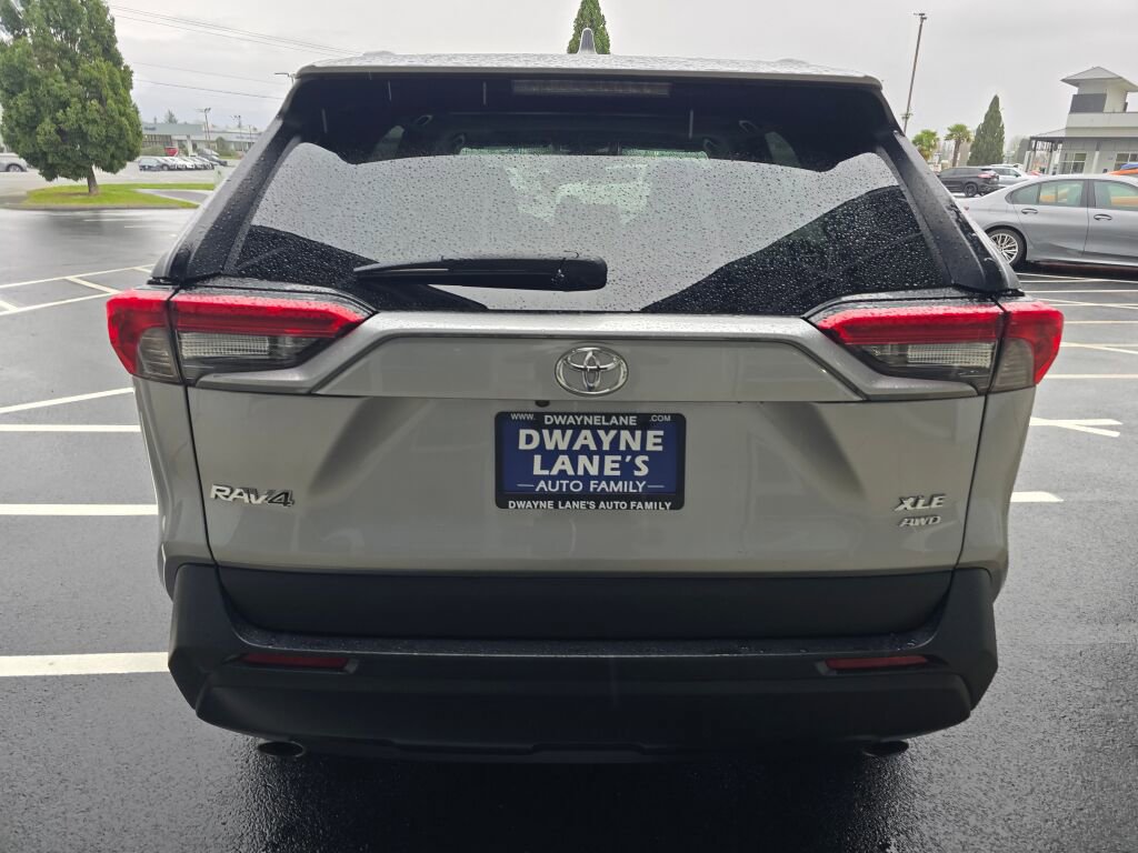 Used 2024 Toyota RAV4 XLE w/ Convenience Package image 6