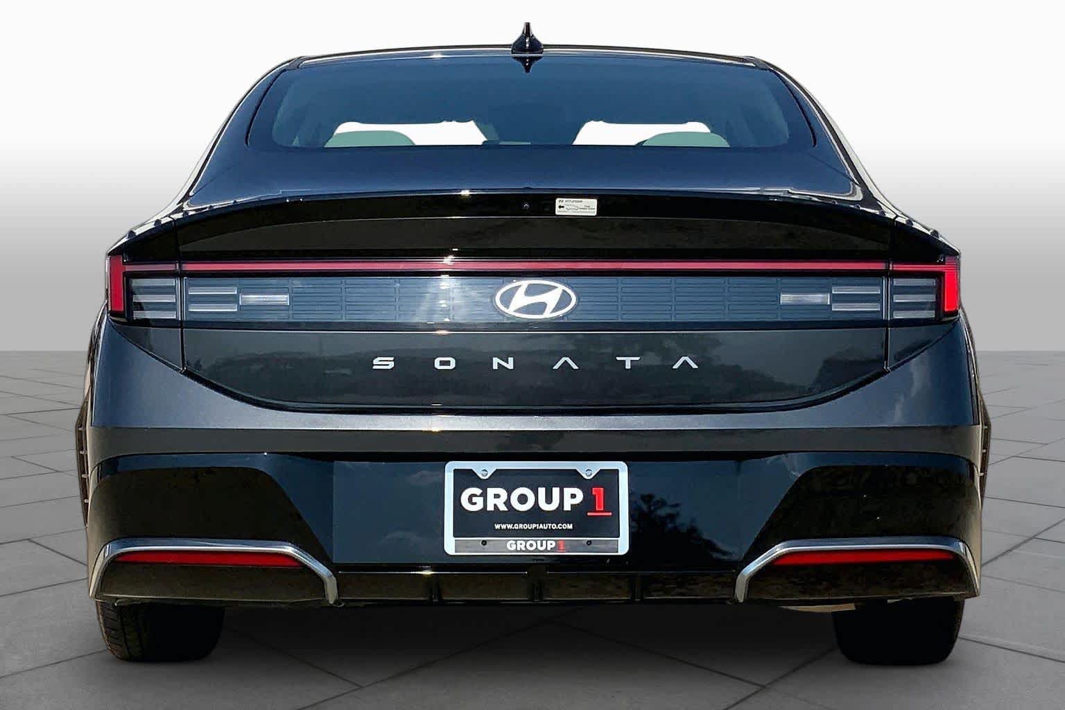 Used 2025 Hyundai Sonata SEL FWD image 5