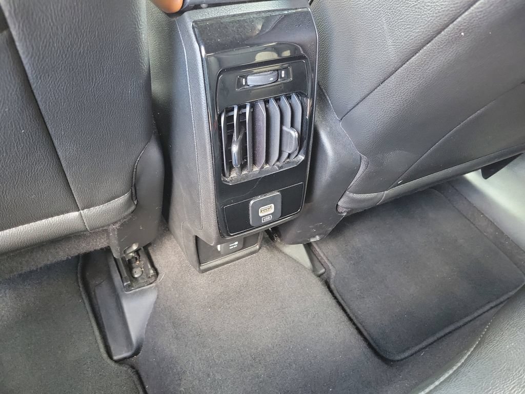 Used 2024 Jeep Compass Limited AWD/4WD image 16
